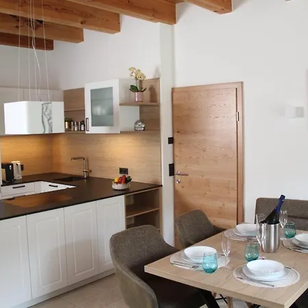 Gut Pecketsberg Apartment