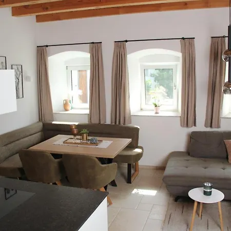 Apartment Gut Pecketsberg