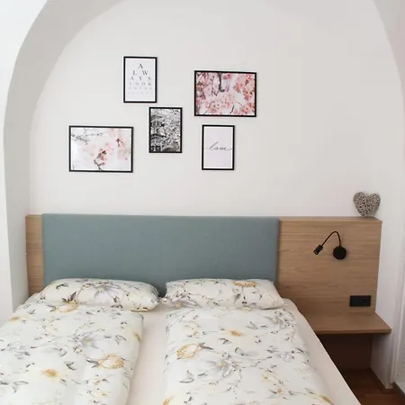 Gut Pecketsberg Apartment