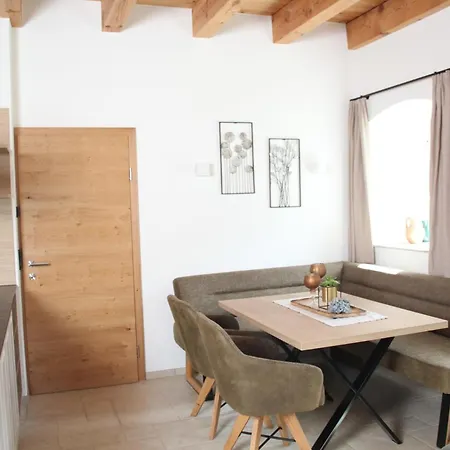 Apartment Gut Pecketsberg *