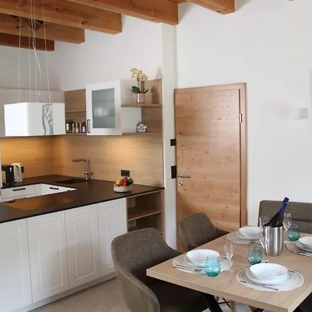 Gut Pecketsberg Apartment